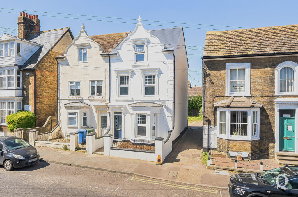 Main image of property: Park Road, Sittingbourne, Kent, ME10