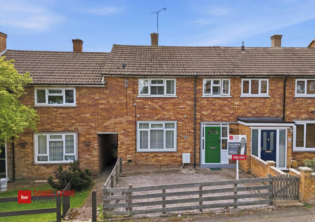 Main image of property: Colson Green, Loughton, IG10