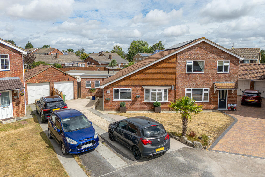 Rosedale Gardens, Trowbridge photo 4
