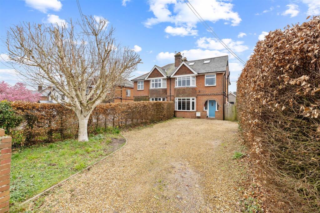 Main image of property: The Causeway, Petersfield