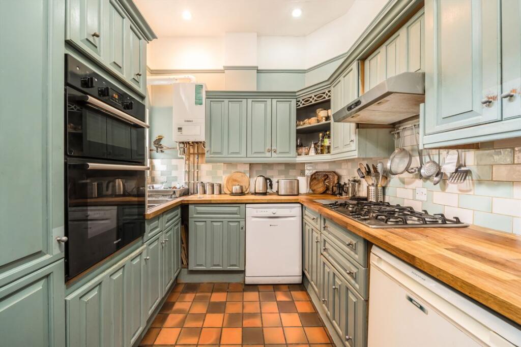 House in London, Muswell Hill - View 3