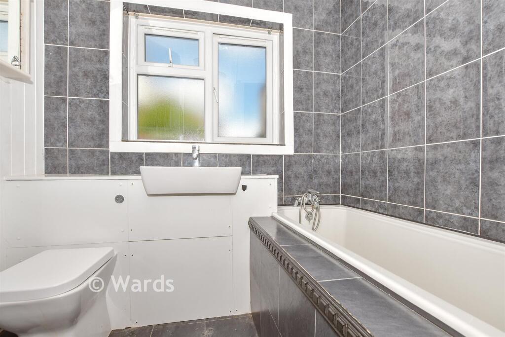 House in Tonbridge - More