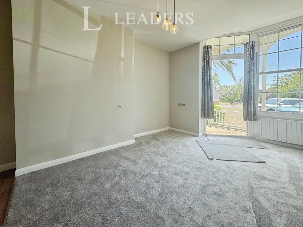 Lyon Close, Clacton-on-Sea, Essex, CO15 - View 3