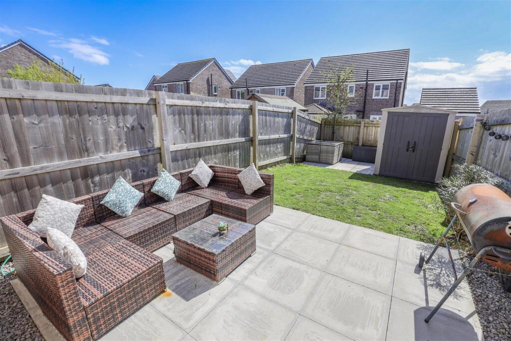 88 Plasnewydd Walk, Llantwit Major, Vale Of Glamorgan, CF61 2YZ photo 4