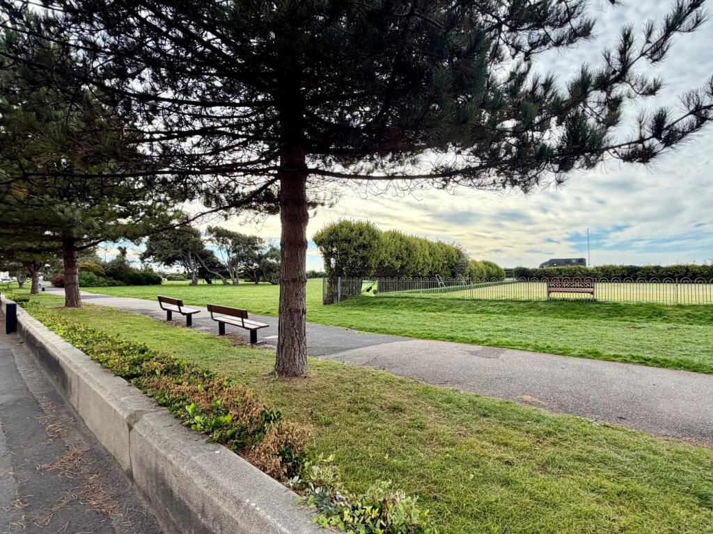 Apartment in St. Leonards-on-Sea, West Marina - View 5