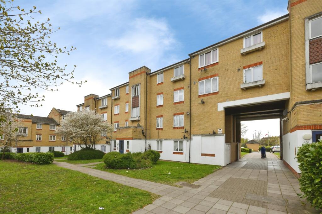Main image of property: Dads Wood, Harlow