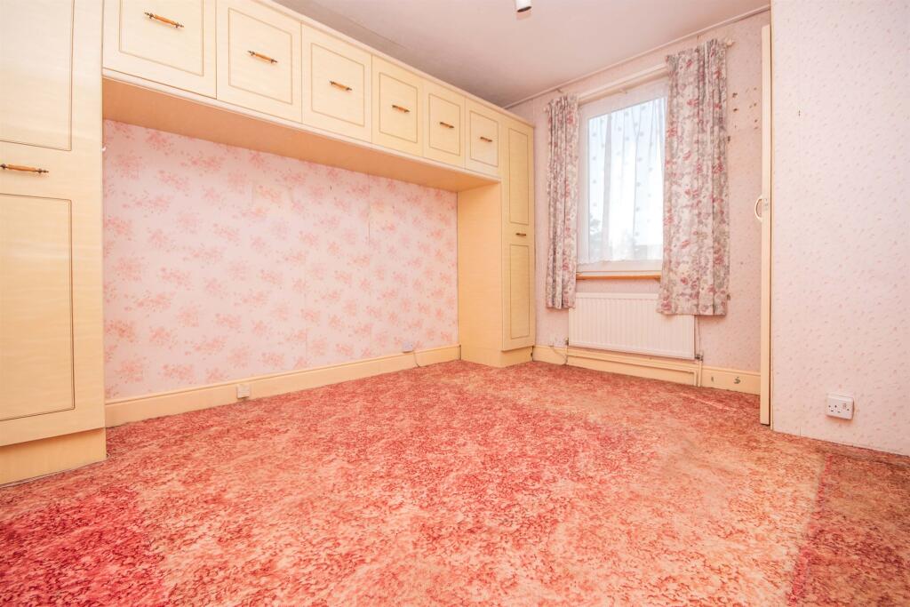 Alexandra Road, Desborough, Kettering - More