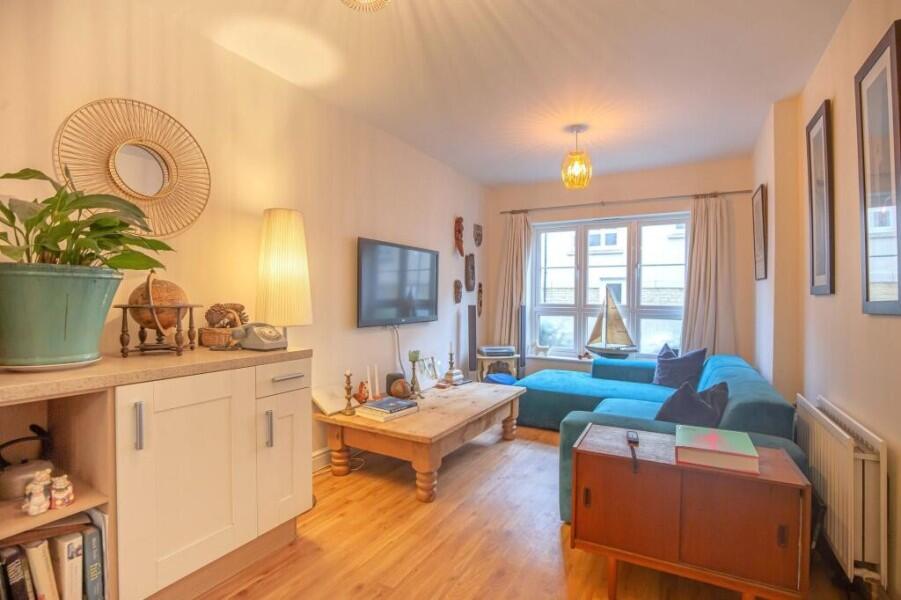 House in Swindon - View 2