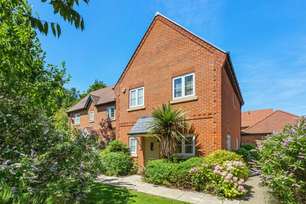 Main image of property: Aspen Road, High Wycombe, HP10