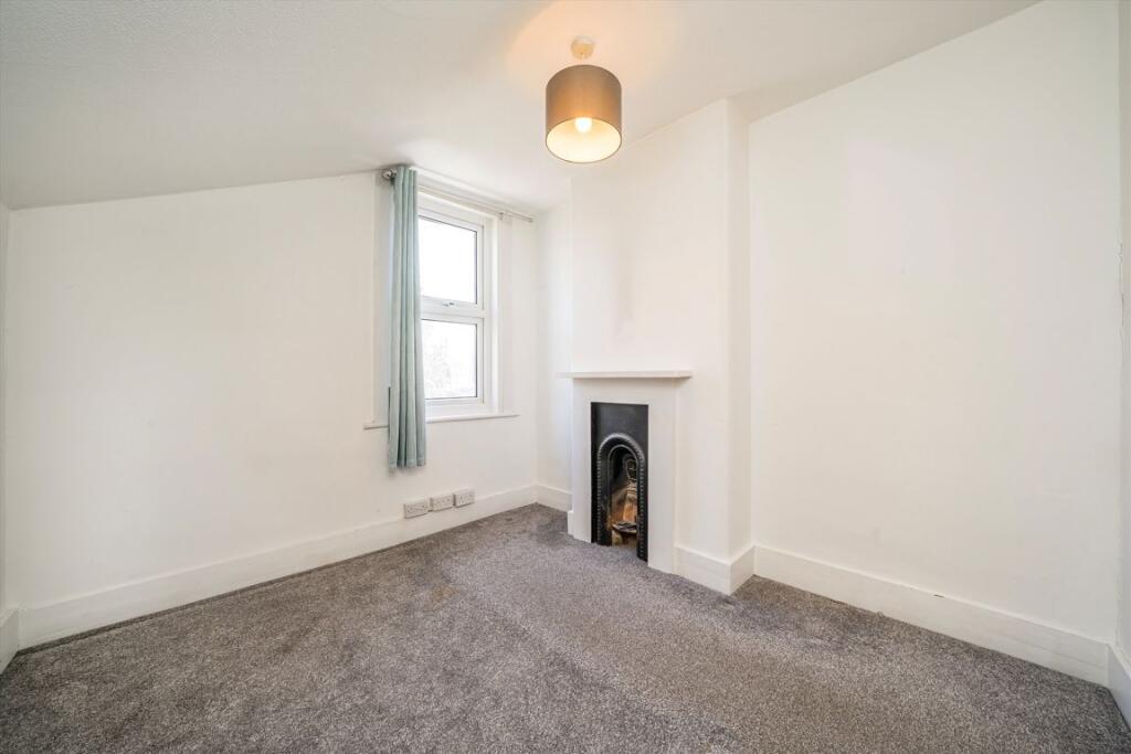 Eccleston Road, West Ealing - View 6
