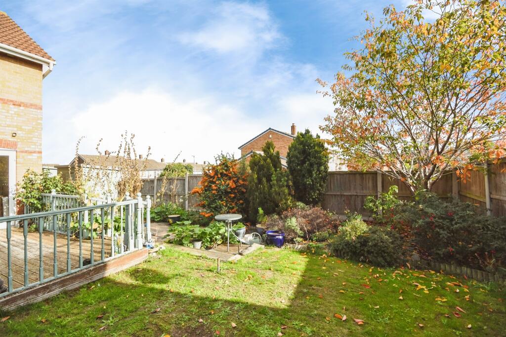 House in Braintree, Halstead - More