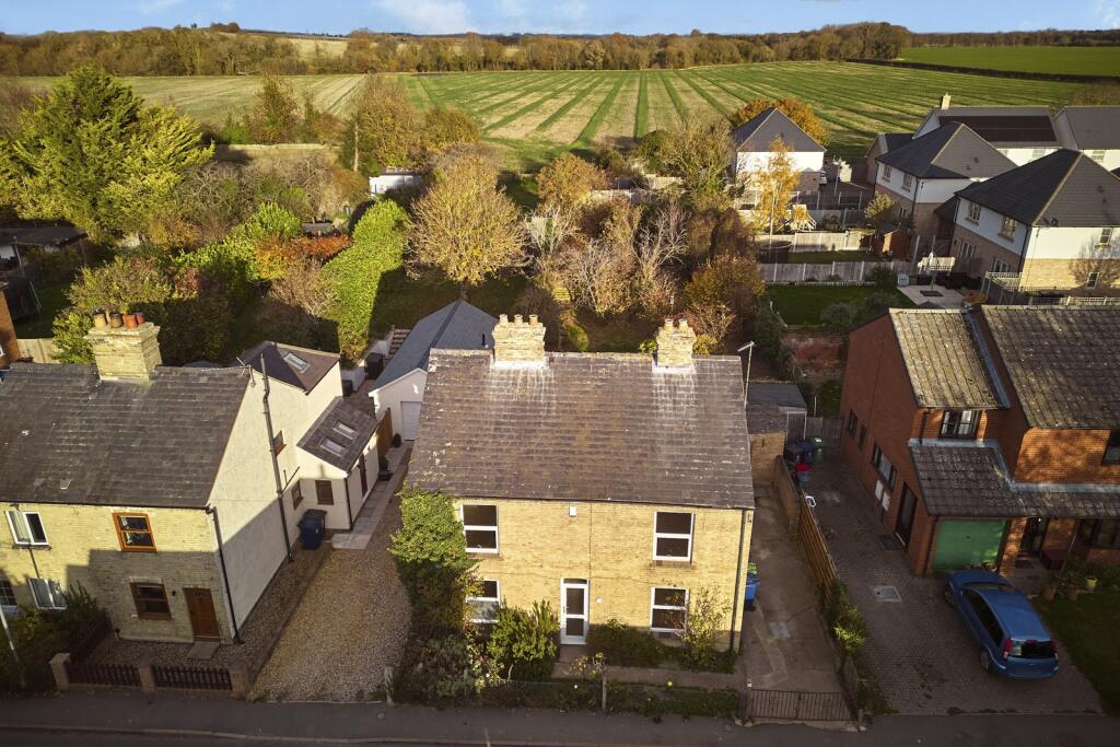 Main image of property: Fowlmere Road, Foxton, Cambridge, Cambridgeshire, CB22