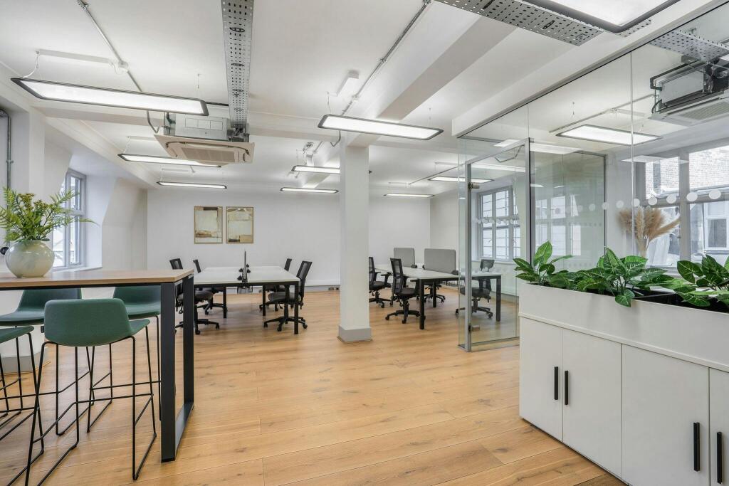 5th Floor Centre Right