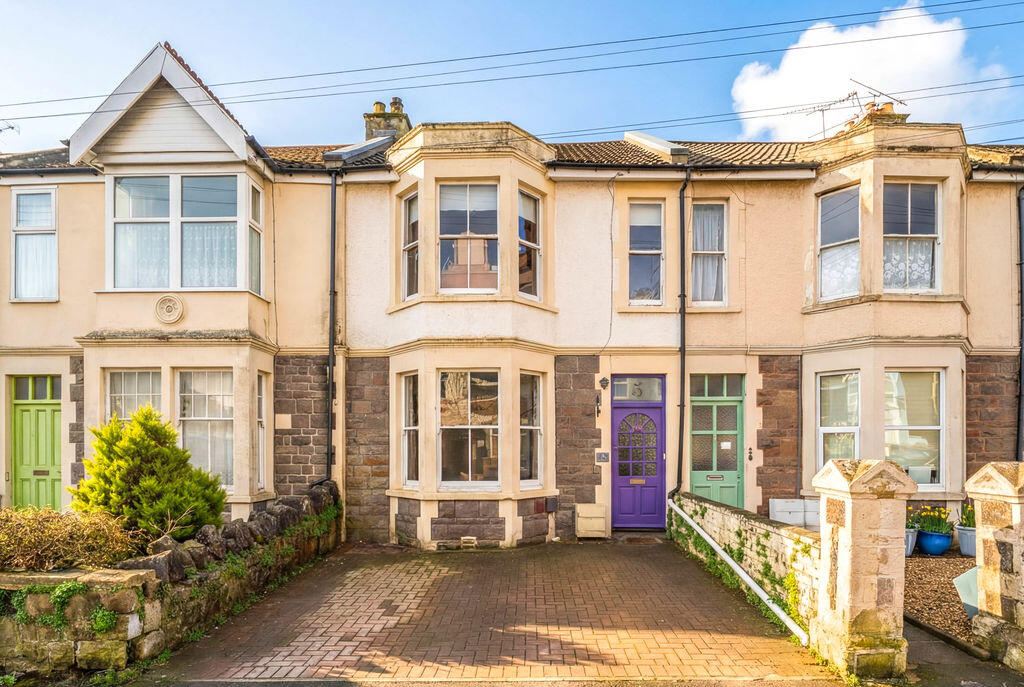 Main image of property: Southend Road, South Ward - GARAGE + PARKING