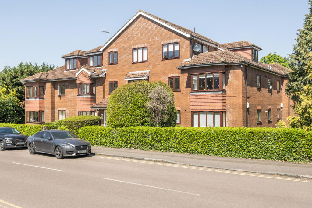 Main image of property: Eastbury Avenue, Northwood, Hertfordshire