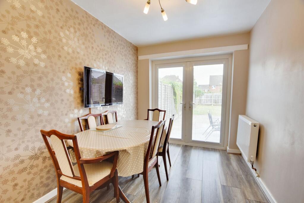House in Oadby and Wigston, Leicestershire - More