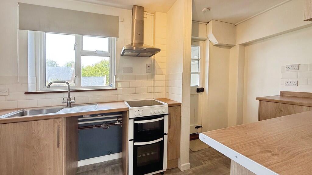Court Orchard, Bratton - View 4