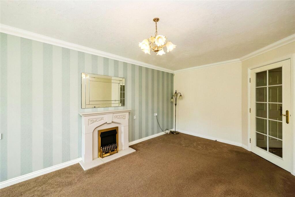 Apartment in Havant, Hampshire - View 3