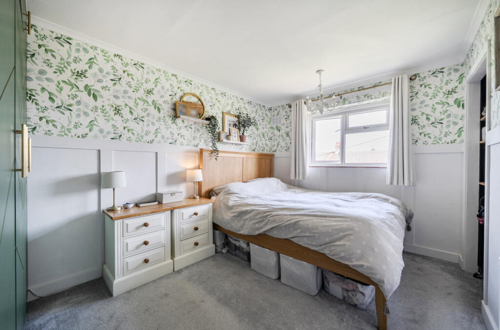 House in Winchester, Harestock, Teg Down - More