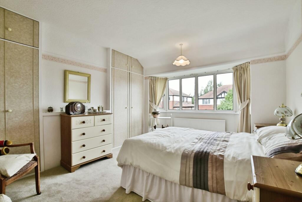 House in Trafford, Greater Manchester - More