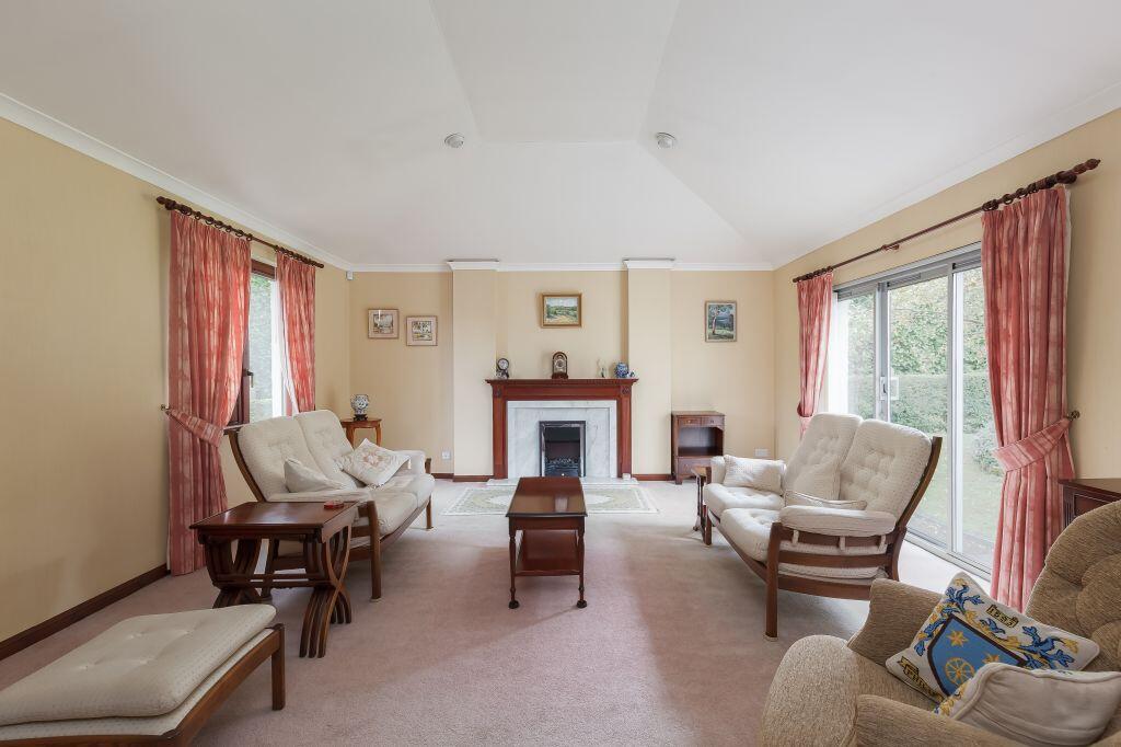 House in Edinburgh, Torphin, Colinton - View 2