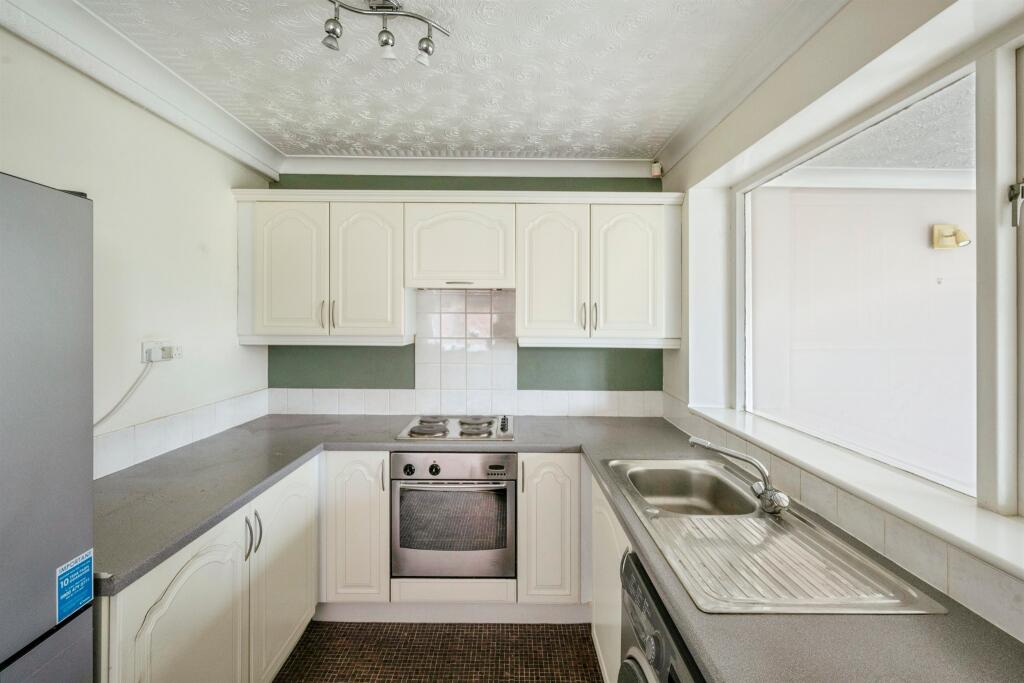 House in Barnsley, South Yorkshire - View 3