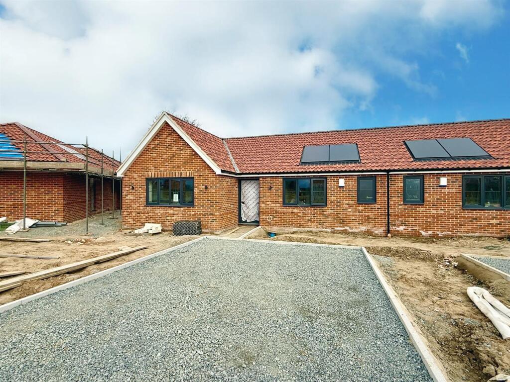 Main image of property: Ludham, NR29