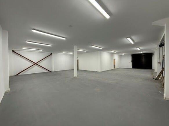 113 London Road interior warehouse 2.jpg