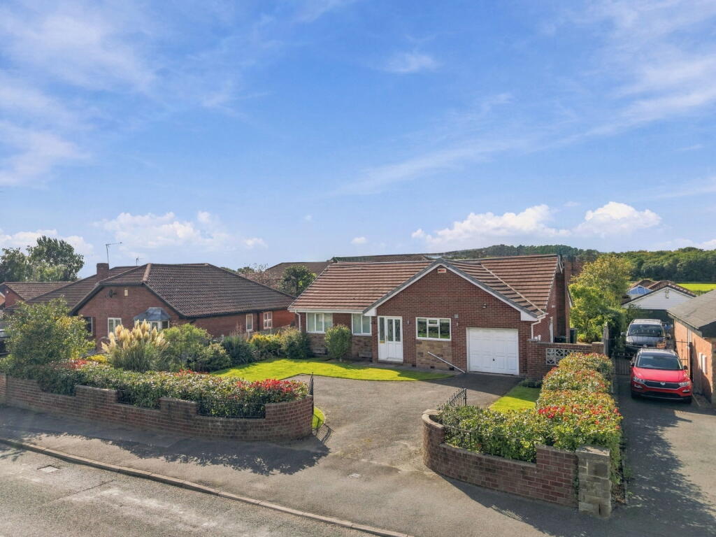 Main image of property: Moor Lane North, Ravenfield, Rotherham, S65 4LZ