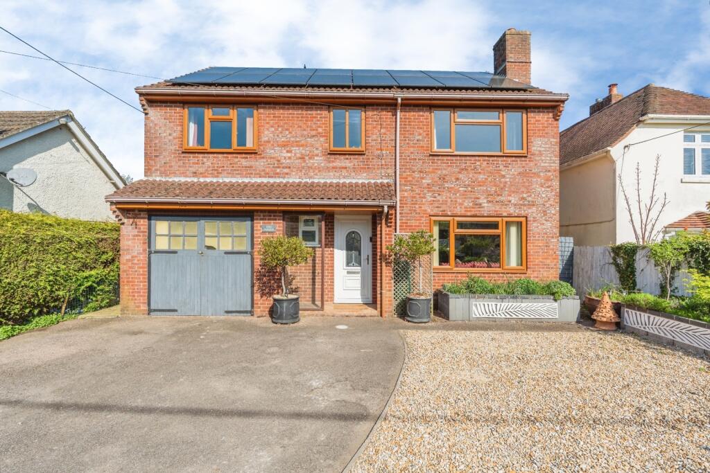 Main image of property: Larch Avenue, Holbury, Southampton, Hampshire, SO45