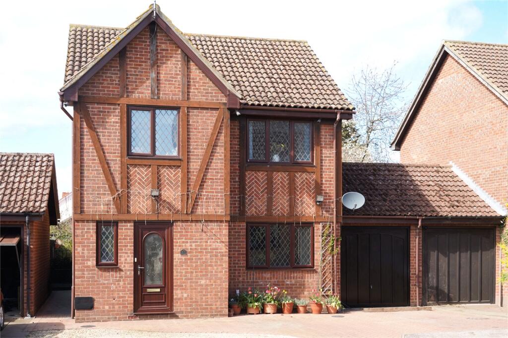 Main image of property: Curlew Close, Lakenheath, Brandon, Suffolk, IP27