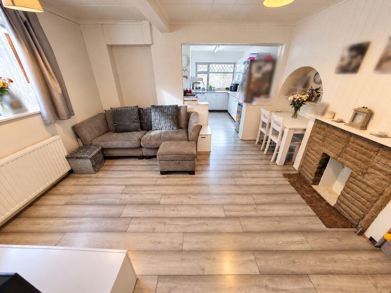 House in Southall - View 5