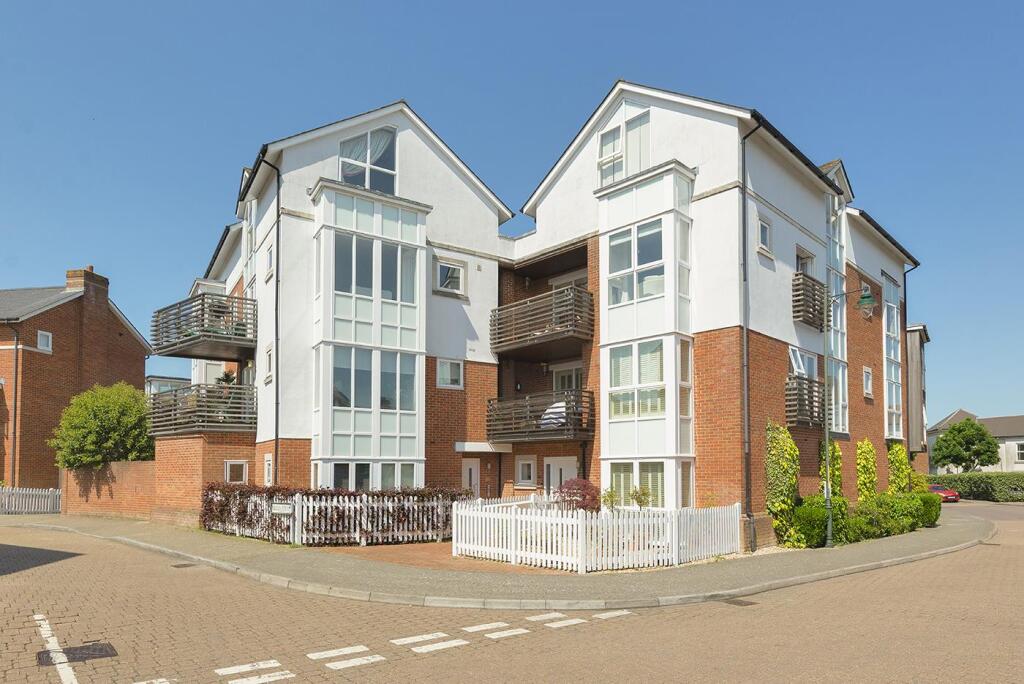 Main image of property: Queen Street, Kings Hill, ME19 4JP