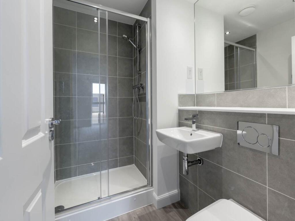 Apartment in Edinburgh - More