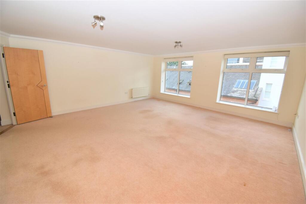 Apartment in Coventry - View 2