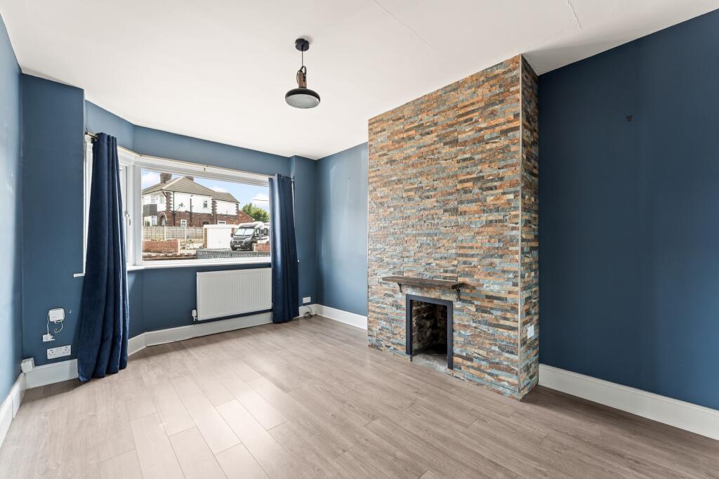 Whitley Avenue, Barnton, CW8 photo 3