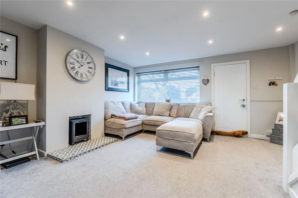 House in North Yorkshire, Harrogate - View 3