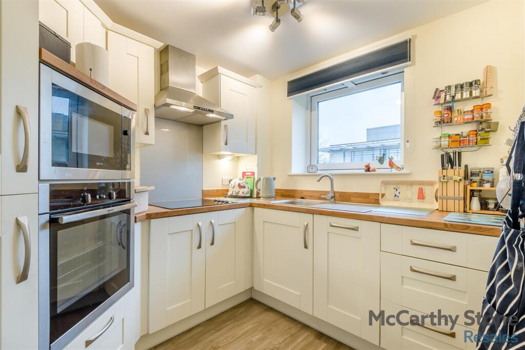 Apartment in Cotswold, Chesterton, Cirencester - View 4