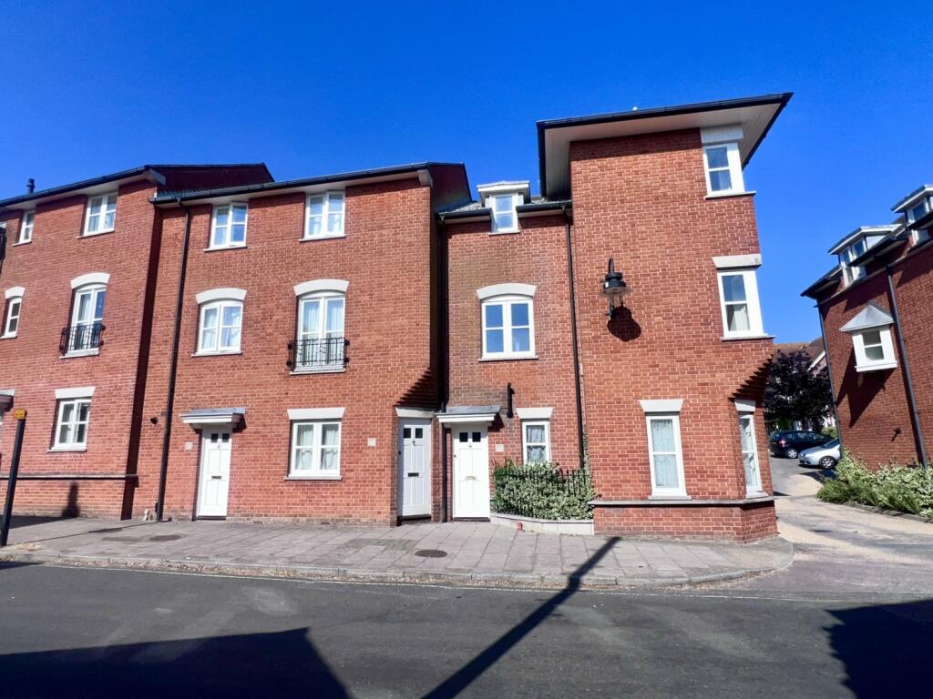 Main image of property: Maitland Court, Belmore Lane, Lymington, Hampshire, SO41