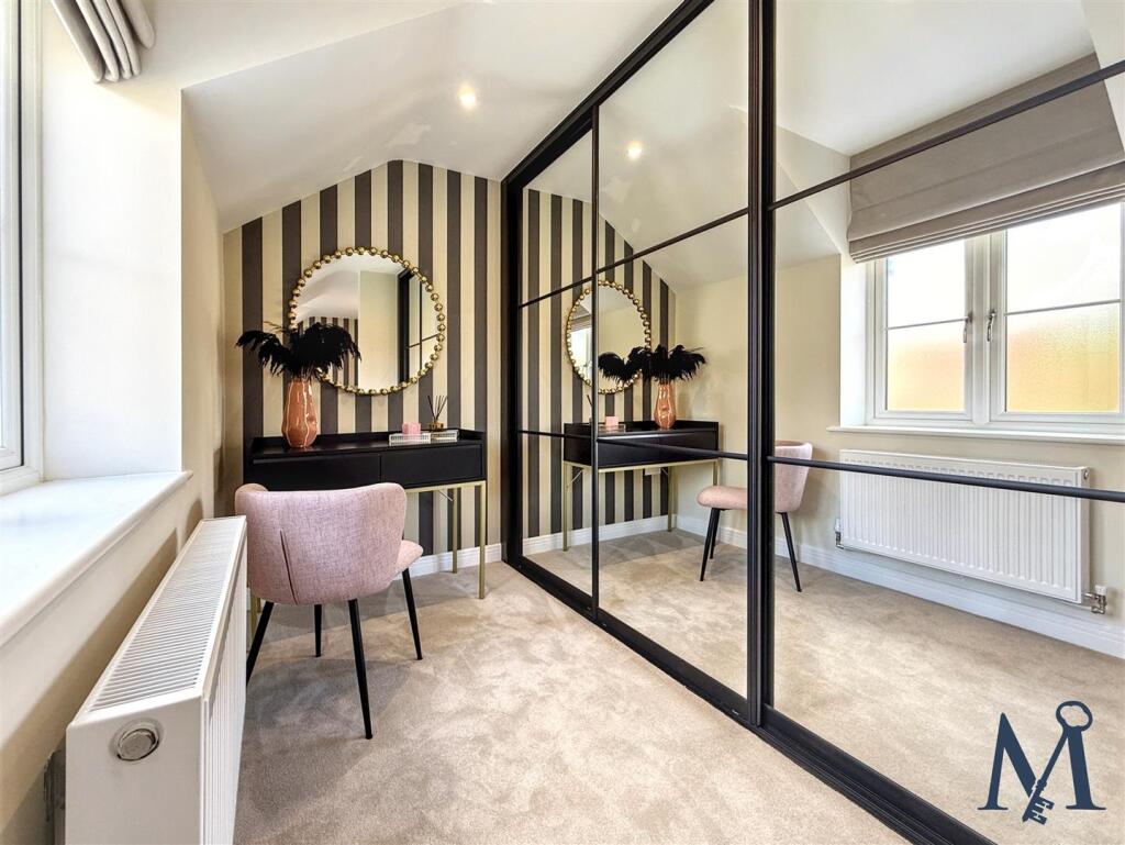 House in North West Leicestershire, Hugglescote and Donington le Heath - More