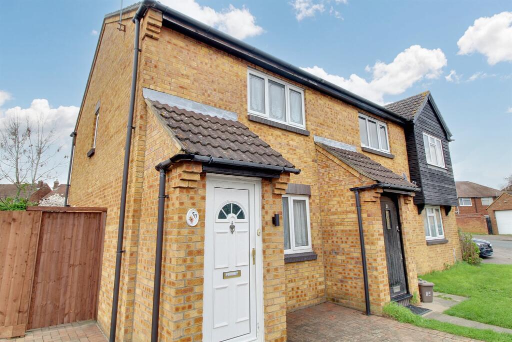 Main image of property: Kingsmead, EN8