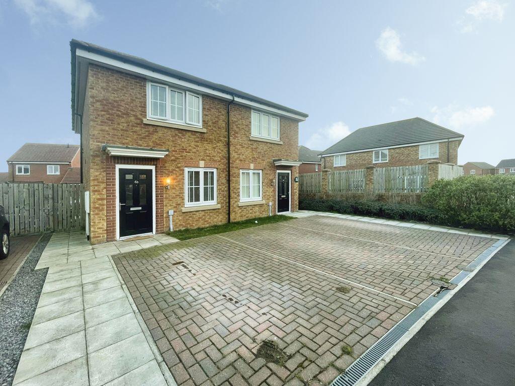 2-bed semi-detached on Crocus Drive, Portland Wynd, £165,000