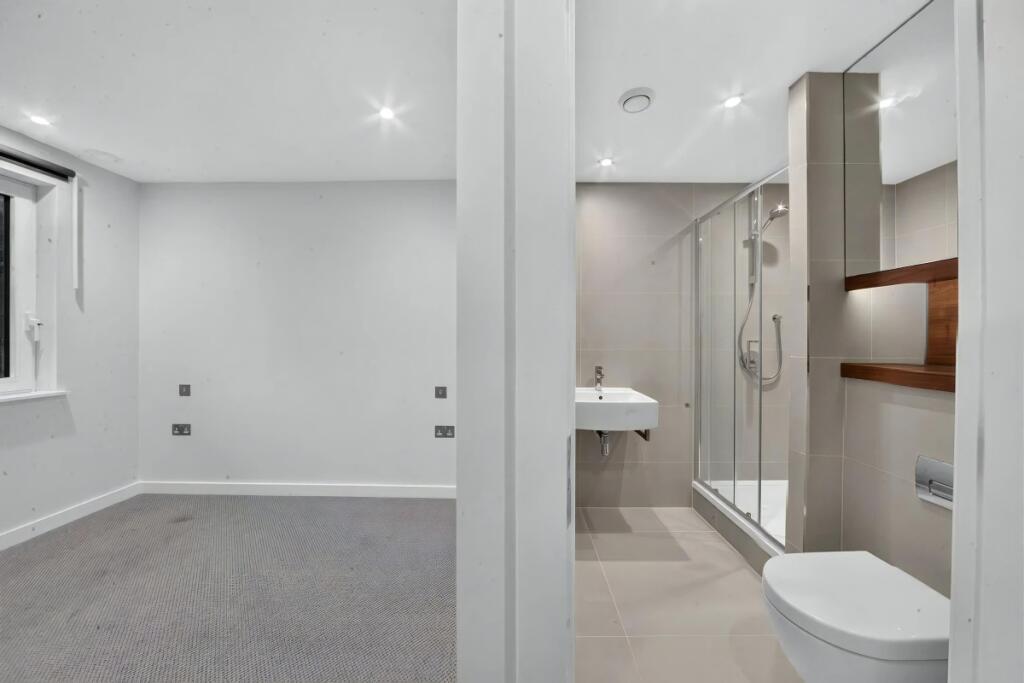 Apartment in London - View 5