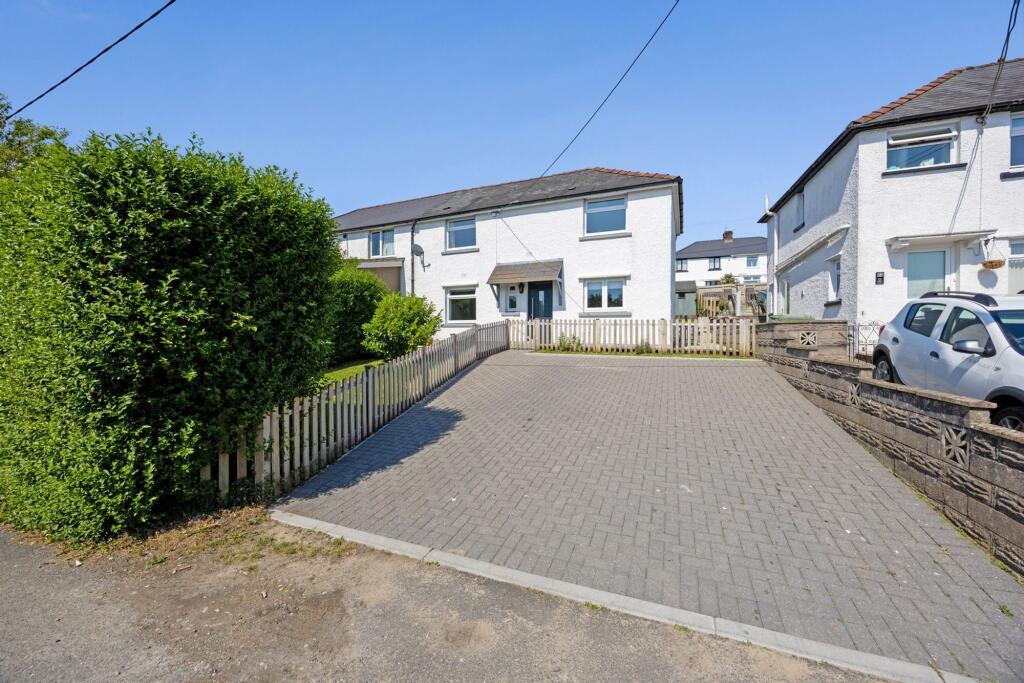 Main image of property: Park Terrace, Llanharan, CF72