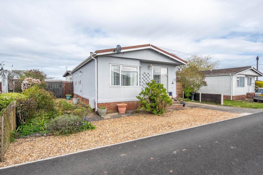 Main image of property: Brickhill Farm Park Homes, Half Moon Lane, Pepperstock, Bedfordshire, LU1