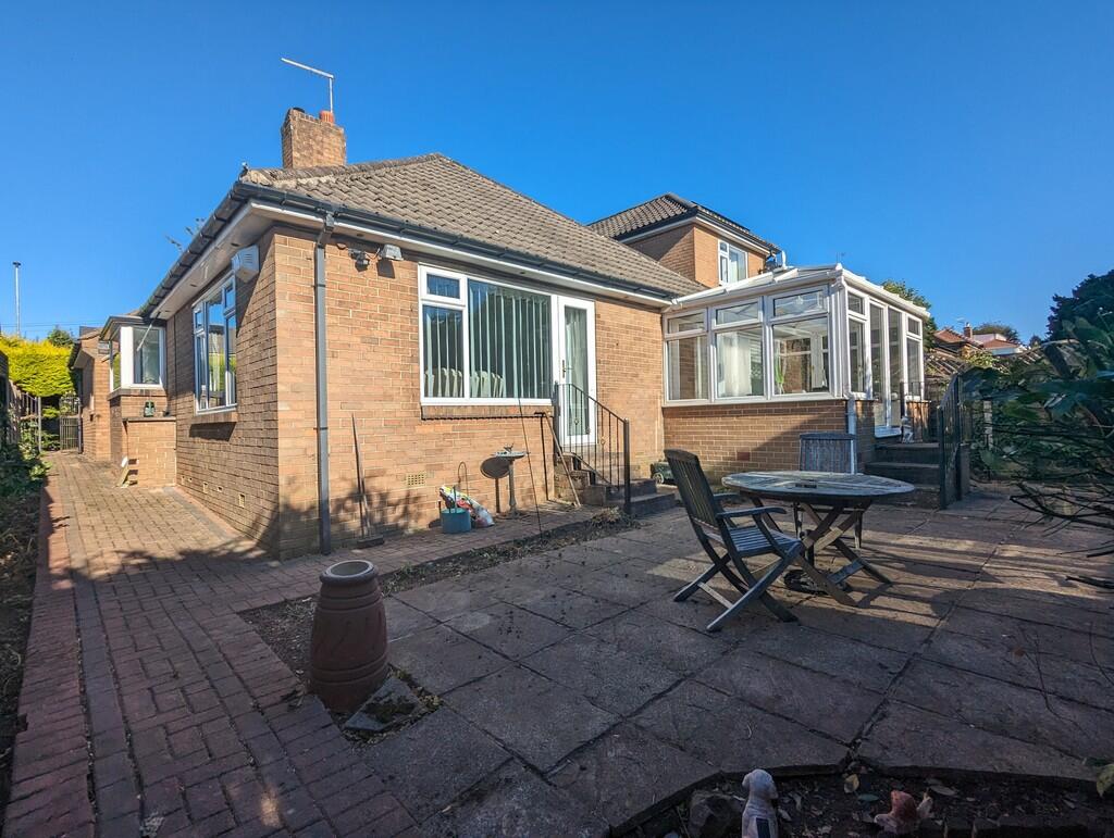 2-bed bungalow on Moorlands, Wickersley, £320,000