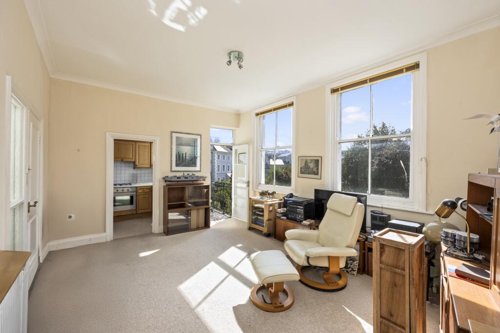 Apartment in Brighton - View 4