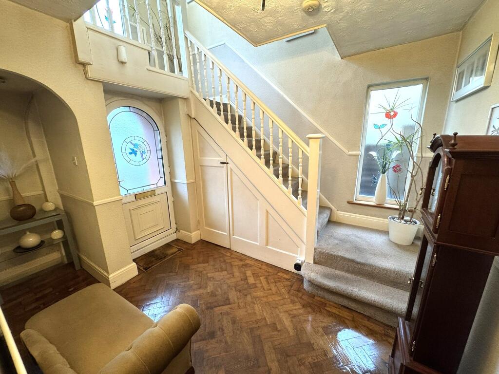 House in Walsall, Shepwell Green - More