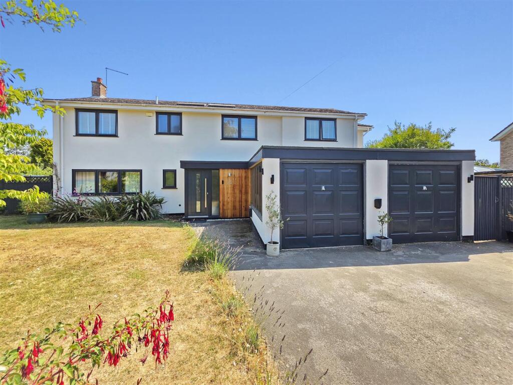 Main image of property: Moss Close, East Bridgford, Nottingham