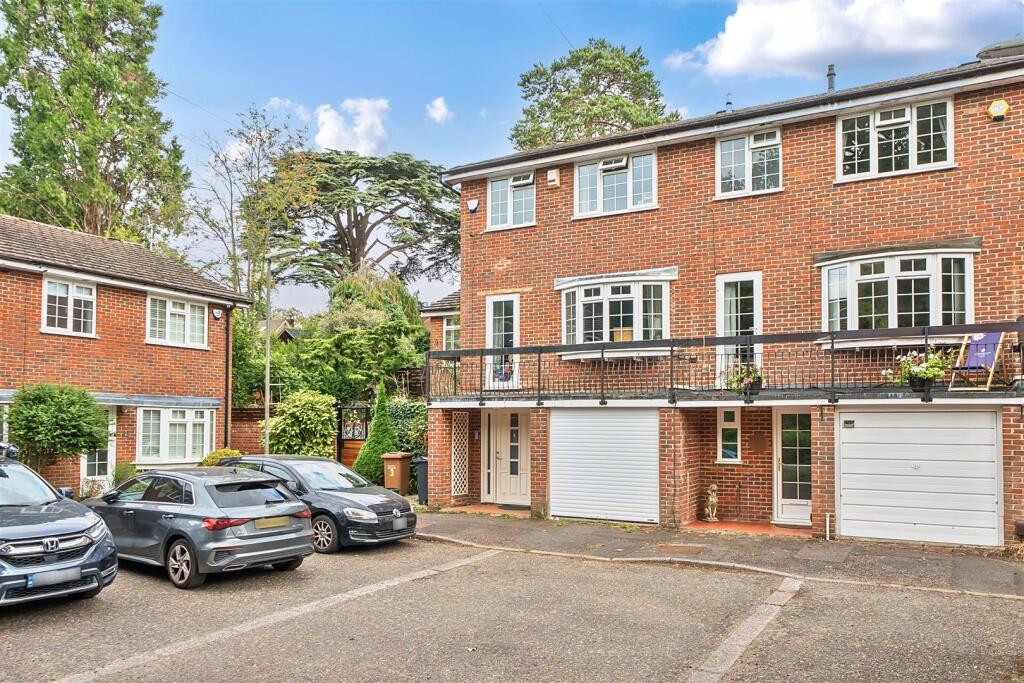 Main image of property: Outwood Lane